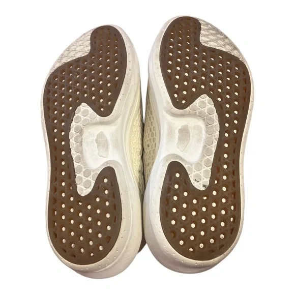 Vans White‎ and Green Athletic Shoes - Picture 4 of 5